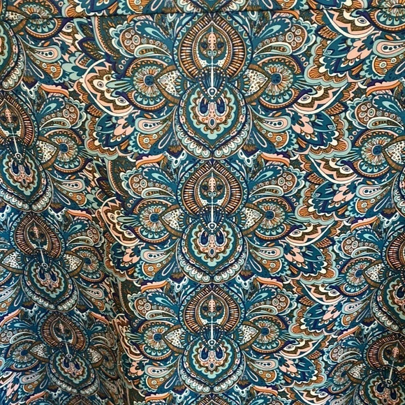 Peter Millar Paisley UPF50 Tunic Top Size Medium - Picture 8 of 8